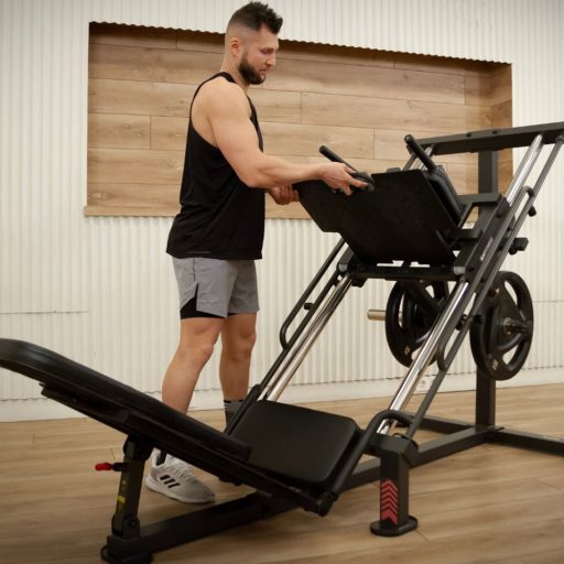 BH FITNESS HACK GUGGOLÓ, 45° LÁBTOLÓGÉP - G530